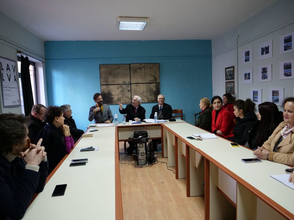Takim i Kryesisë së Akademisë së Shkencave me punonjësit kërkimorë-shkencorë të instituteve të albanologjisë