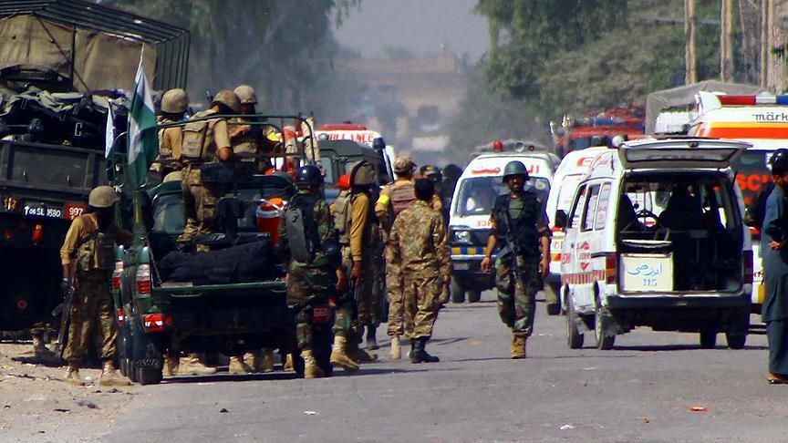 Pakistan, 25 persona të vdekur në sulmin me bombë në zyrën e një kandidati për deputet