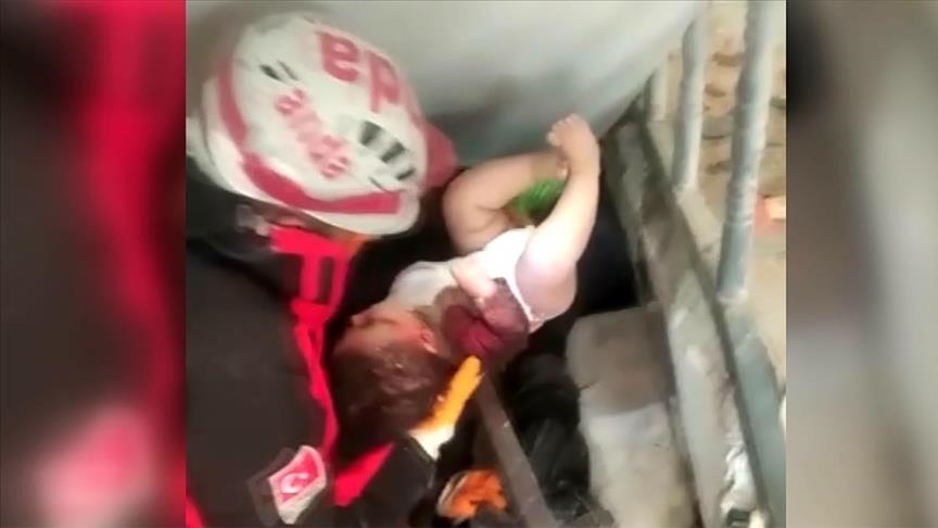 Türkiye, foshnja 4-muajshe shpëtohet pas 57 orësh nga rrënojat në Hatay