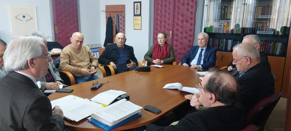 Kryesia e Akademisë së Shkencave diskuton organikat e instituteve të albanologjisë