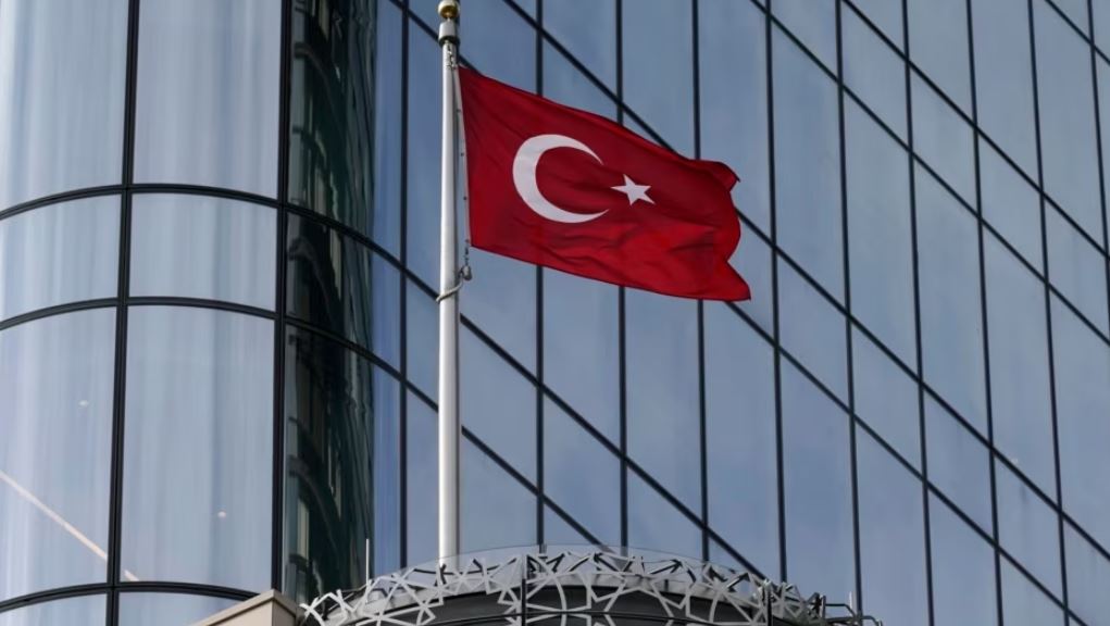 Erdogan nuk vendosi masa ndaj Rusisë, VOA: Turqia nën mbikëqyrje për shmangien e sanksioneve