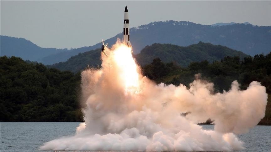 Koreja e Jugut pretendon se Koreja e Veriut lançoi raketa lundruese në Detin e Verdhë