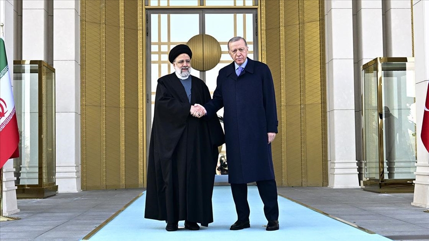 Presidenti turk takon për bisedime homologun e tij iranian