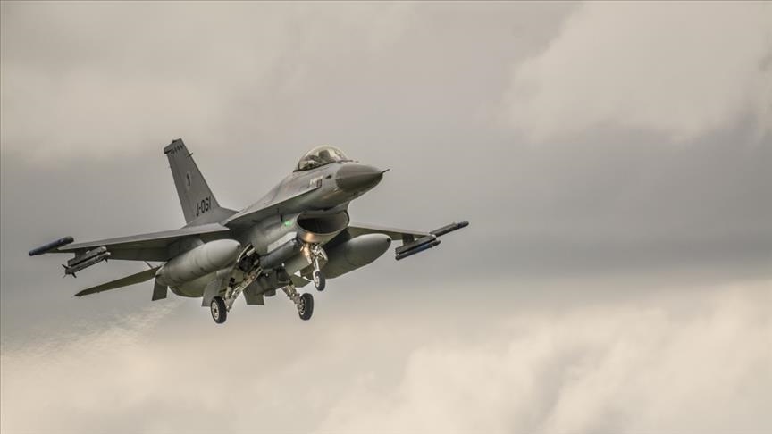 Një avion luftarak F-16 i SHBA-së rrëzohet në ujërat e Koresë së Jugut