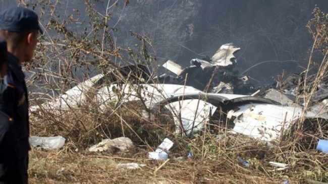 Nepal/ Rrëzohet helikopteri, humbin jetën gjashtë persona