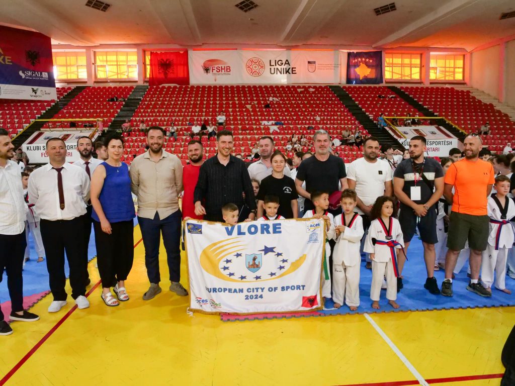 Mbahet në Vlorë kampionati kombëtar i dyluftimit në Taekwondo për kadetë dhe fëmijë