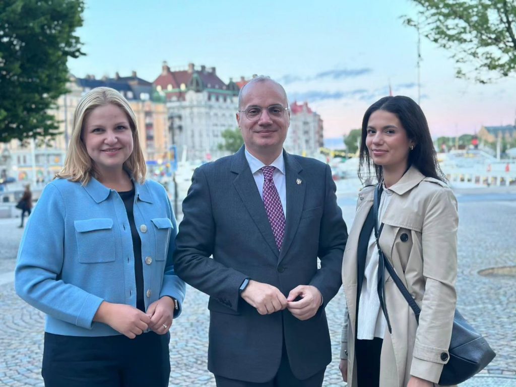 Hasani në Suedi, takim me tre përfaqësues të suksesshëm të komunitetit shqiptar