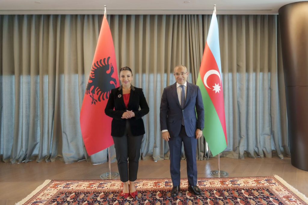Balluku takim me ministrin azer të ekonomisë: Konkretizojmë projektin për gazifikimin e Korçës