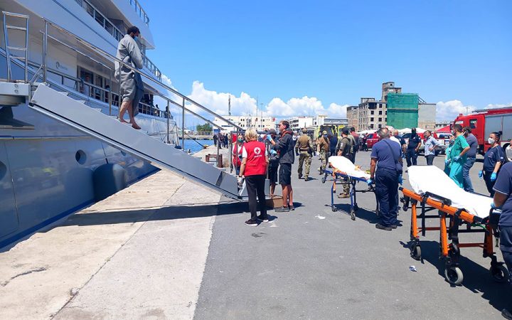 Mbytja e anijes me 400 emigrantë në brigjet helene, gjenden 59 trupa të pajetë