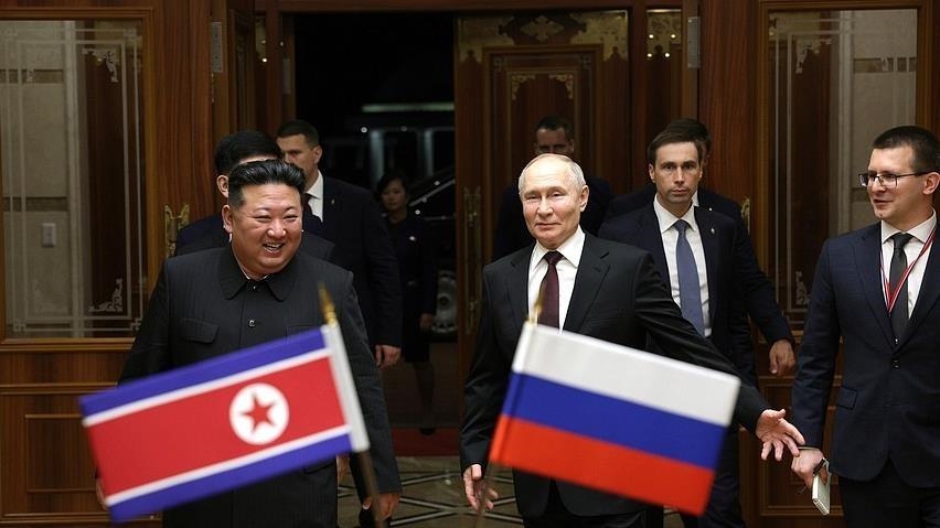 Presidenti rus, Putin dhe lideri i Koresë së Veriut, Kim takohen në Phenian