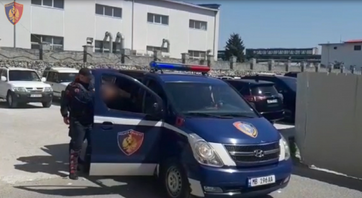 Në kërkim për transportim emigrantësh të paligjshëm, arrestohet 44-vjeçari në Shkodër