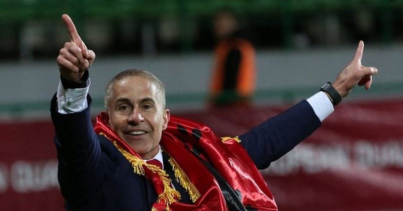 Silvinjo zbulon a do të vijojë të jetë trajner i Shqipërisë
