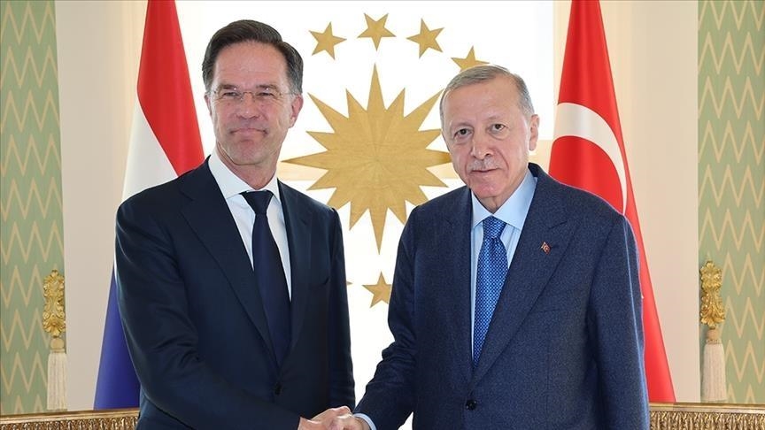 Presidenti turk Erdoğan uron shefin e ri të NATO-s