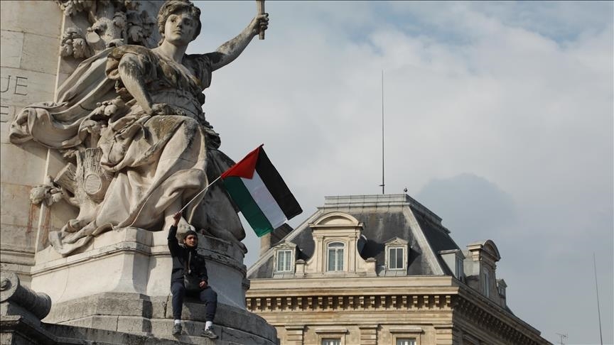 Më shumë se 230 artistë në Francë bënë thirrje për njohjen e shtetit palestinez