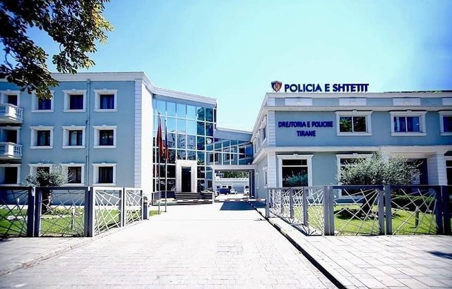 Grabitje, dhunë, drogë e aksidente: 9 të arrestuar në Tiranë
