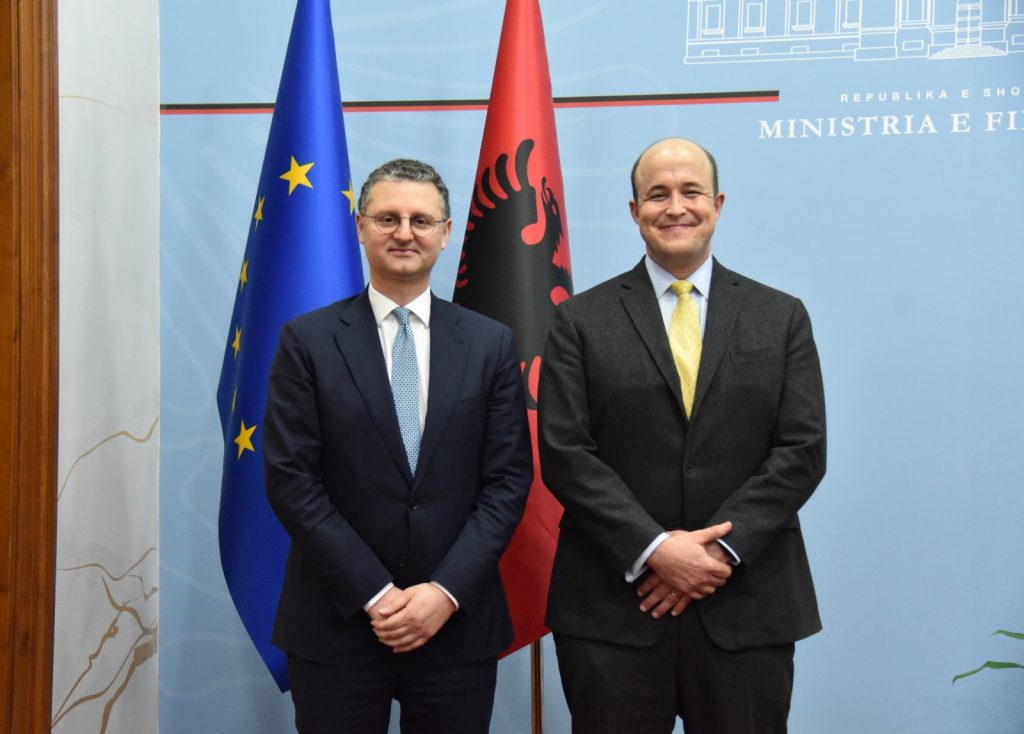 Marrëveshja e re e asistencës për Shqipërinë, Mete takon të Ngarkuarin me Punë të SHBA