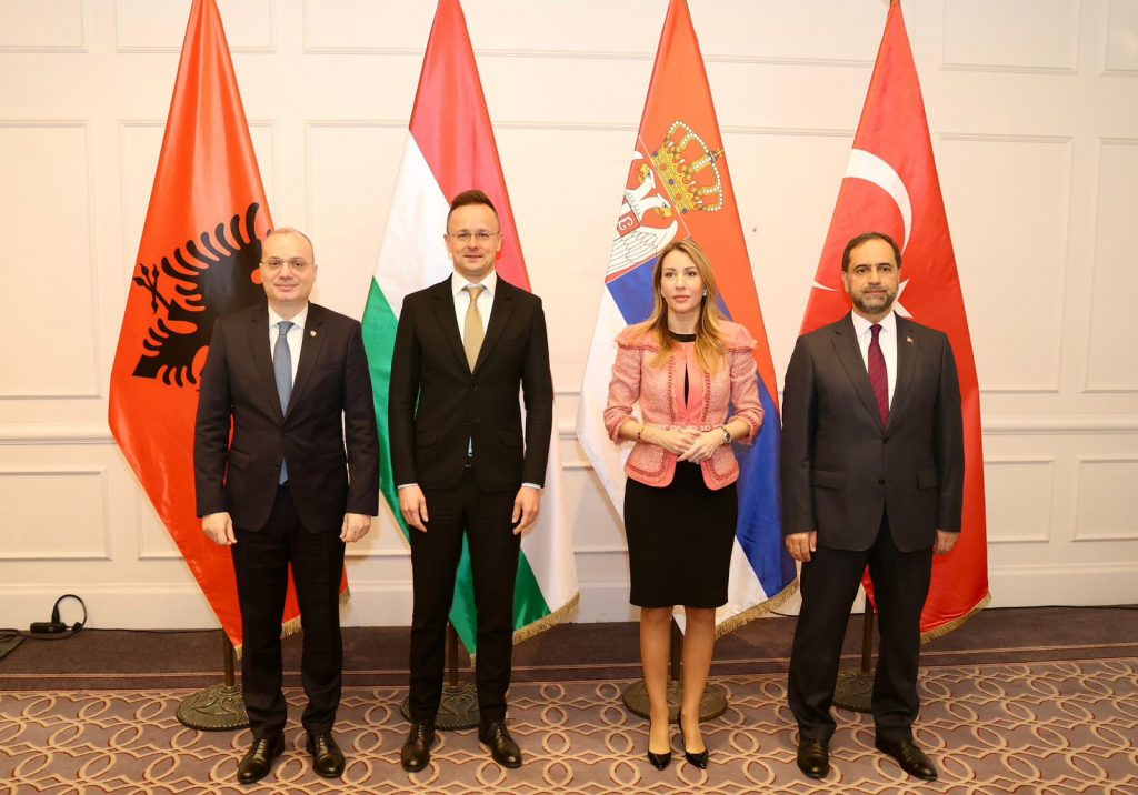 Hasani: Shqipëria, rol të rëndësishëm në Korridorin Jugor të Gazit