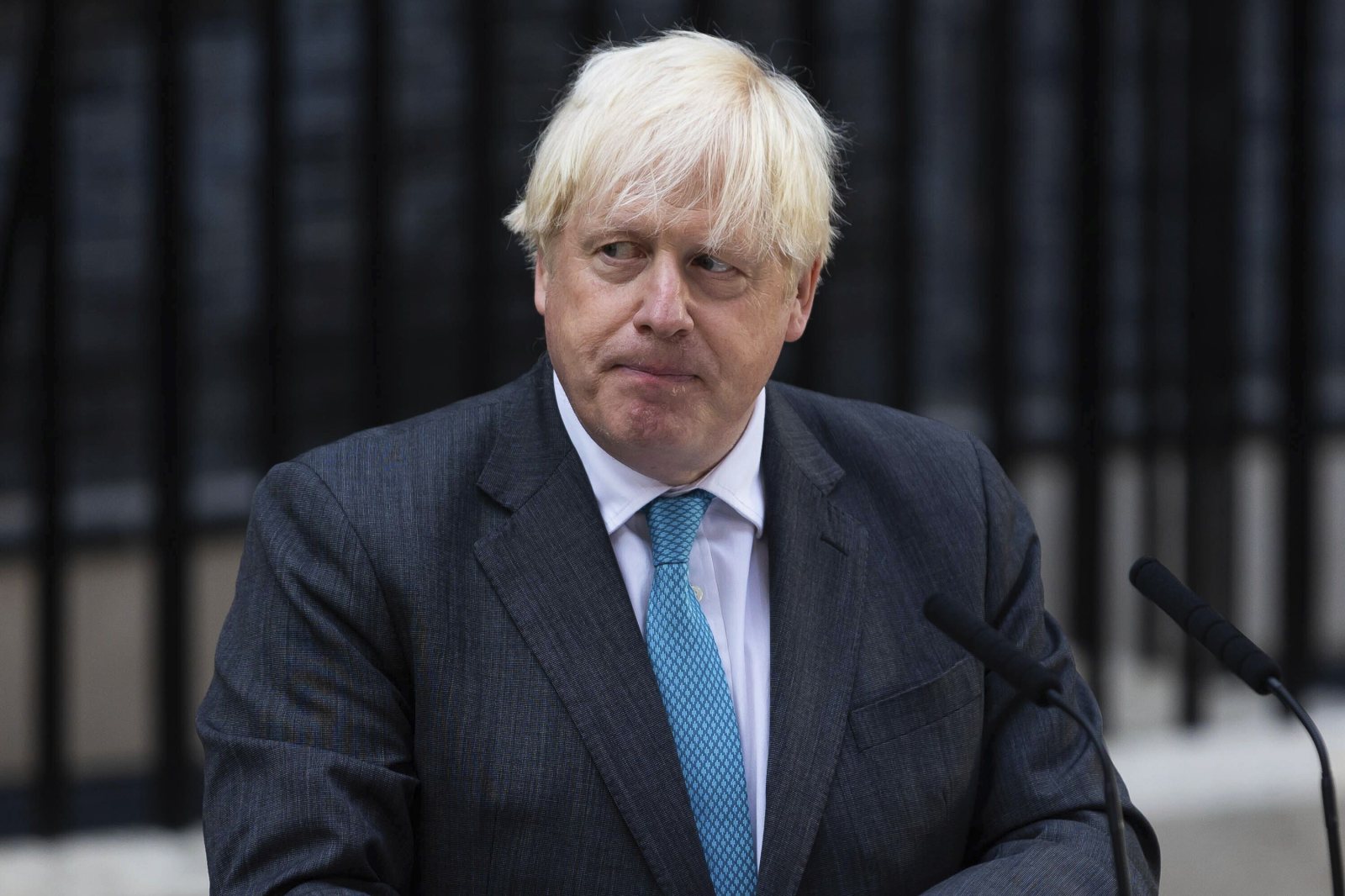 Johnson pritet të votojë kundër marrëveshjes së Brexit të kryeministrit Sunak