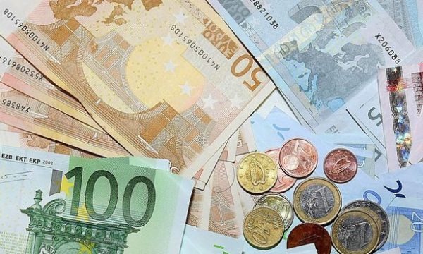 Ankandi valutor, Banka e Shqipërisë bleu 14 milionë euro javën e kaluar