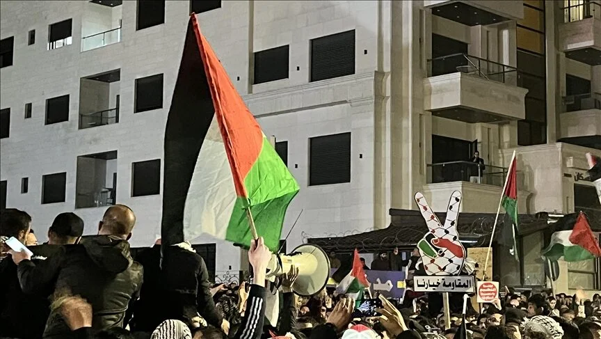 Jordani, protestë për solidarizim me Gazën dhe mbylljen e ambasadës së Izraelit