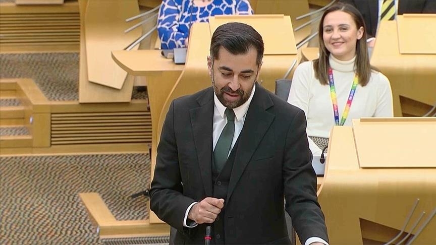 Kryeministri i ri i Skocisë, Yousaf, udhëhoqi namazin në ditën e parë në rezidencën zyrtare