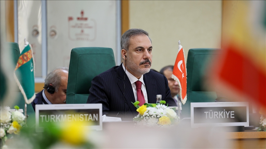 Shefi i diplomacisë turke: Pritje e madhe që kombet muslimane të veprojnë në Gaza, edhe nëse “në mënyrë të njëanshme”