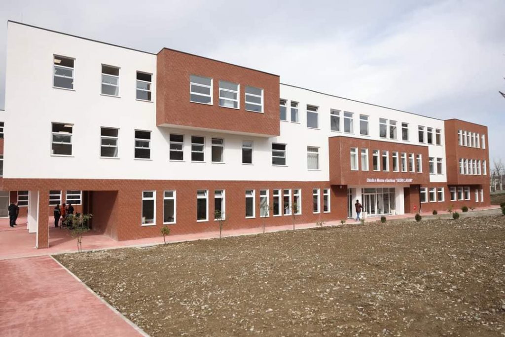 Rama: Shkolla “Bedri Llagami” në Vaqarr, kushte dinjitoze për 600 nxënës