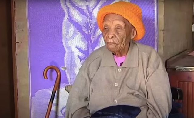 Vdes në moshën 128 vjeçare gruaja më e vjetër në botë