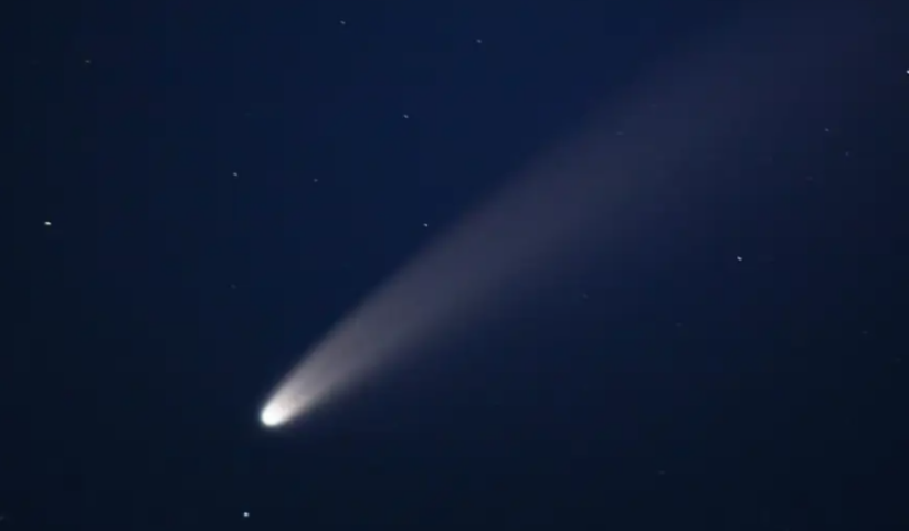 “Rikthehet” kometa që nuk është parë prej 80.000 vitesh
