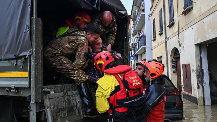 Shkon në 15 numri i të vdekurve nga përmbytjet në Itali