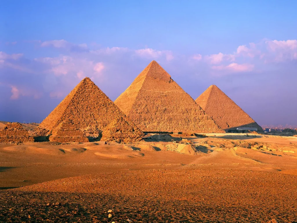 Që 4 000 vite më parë egjiptianët u përpoqën të trajtonin kancerin
