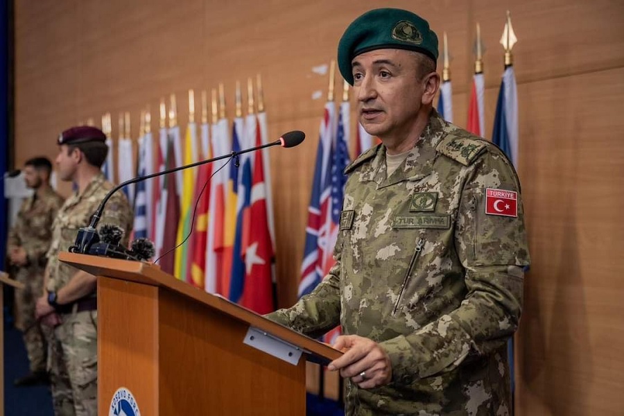 Komandanti i KFOR-it në Kosovë: NATO, e gatshme të ruajë paqen
