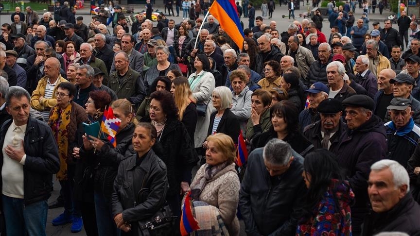 Armeni, vazhdojnë tensionet mes qeverisë dhe kishës