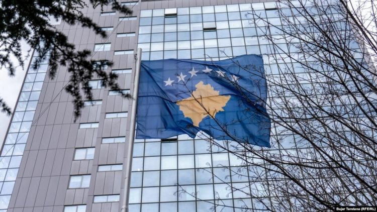 Kosovë / Lirohet nga detyra Ekipi Menaxhues për draft-statutin e Asociacionit