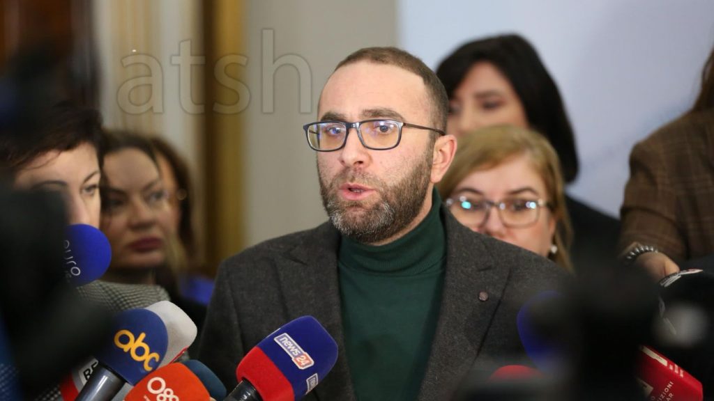 Bardhi: Ne bëjmë “tango” me interesin publik, jo me krimin e organizuar