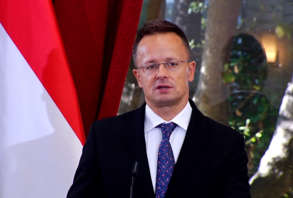 Szijjártó: Shqipëria e meriton plotësisht të nisë procesin e anëtarësimit në BE