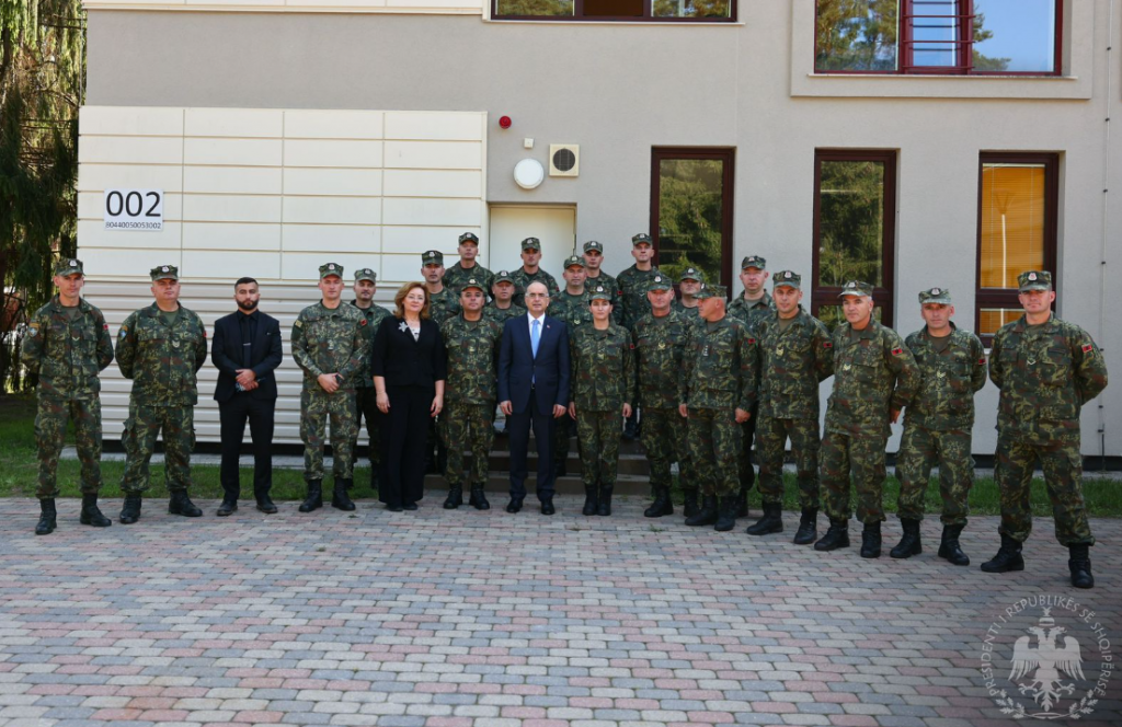 Vizita në Letoni, Begaj në komandën e Grupit të Betejës në Kamp Ādaži