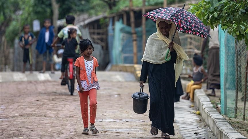 Afro 8 mijë muslimanë Rohingya kanë hyrë në Bangladesh