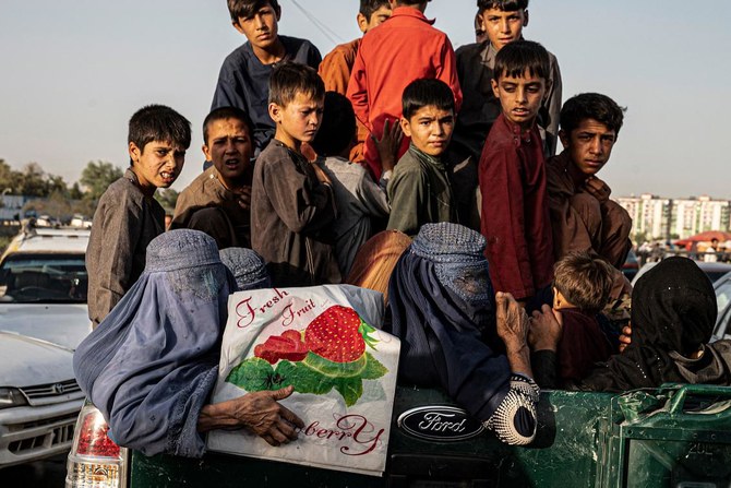 OKB shkurton ndihmën ushqimore për 2 milionë afganë për shkak të mungesës së fondeve